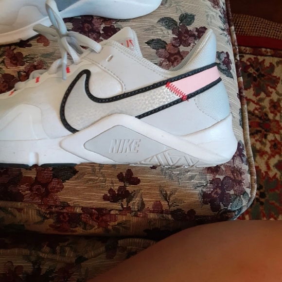 Nike sneaker - Picture 8 of 9